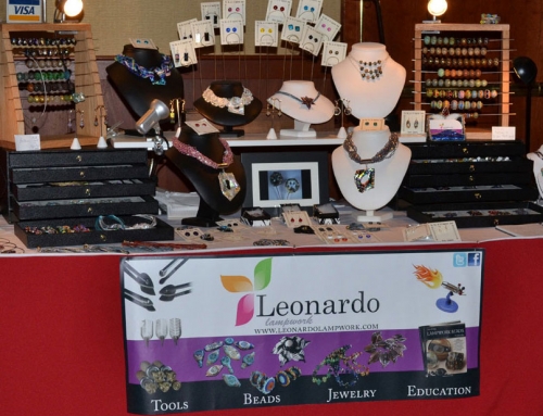 Leonardo Lampwork Medium Vinyl Banner